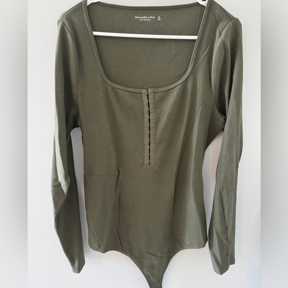 A&F bodysuit rib - olive